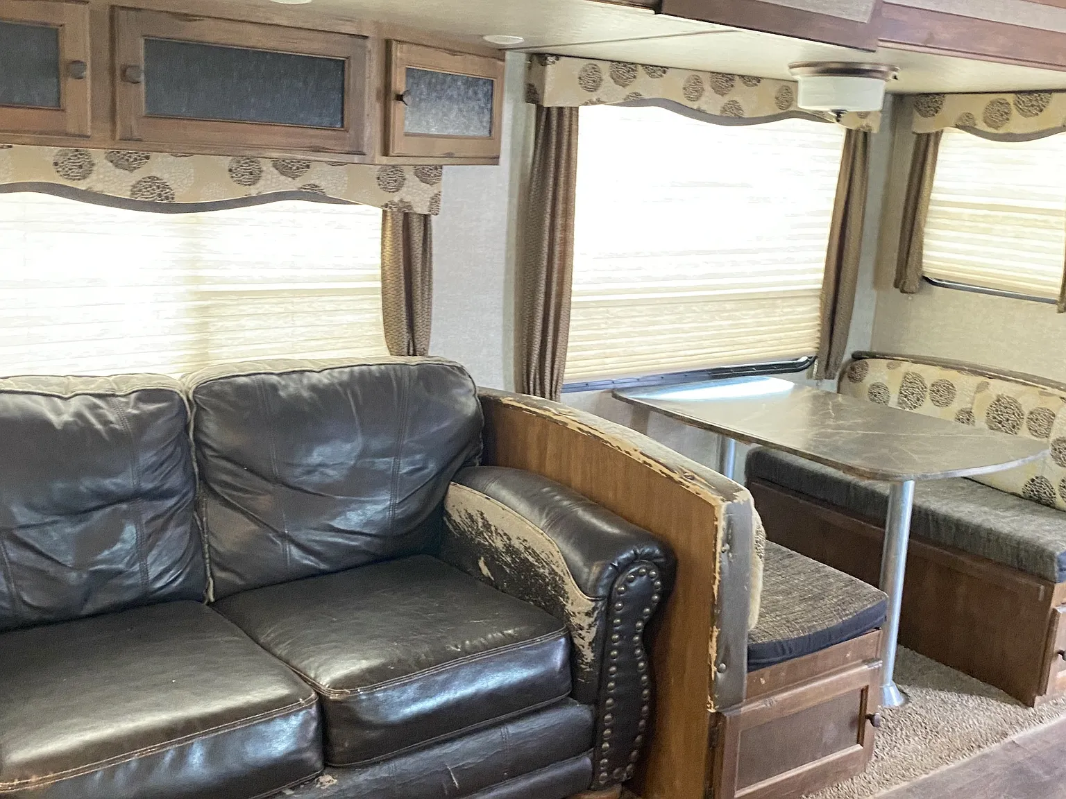 Royal RV Park Wink 907 North Roy Orbinson Drive - WD1 2014 Sprinter — Photo 4