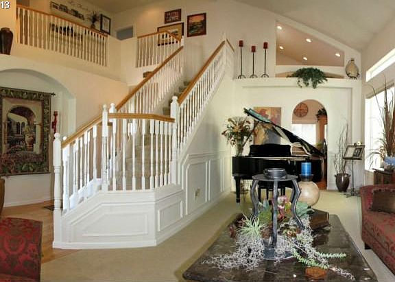 2nd image of 17609 NE 38th Way