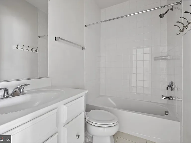 1601 Grove Chestnut Rd — Photo 30