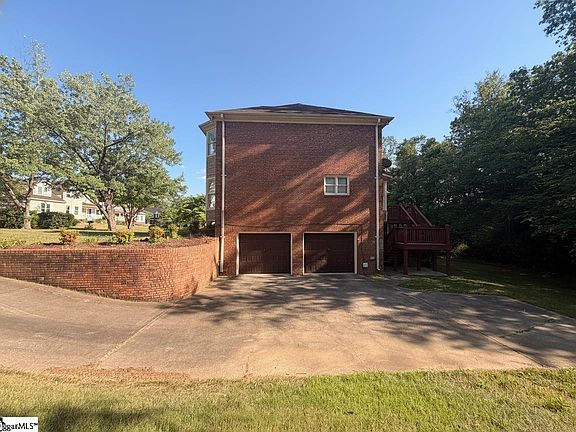 4th image of 222 Cross Field Rd