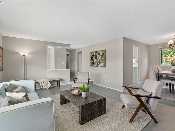 4th image of 4960 SE Casa Del Rey Dr