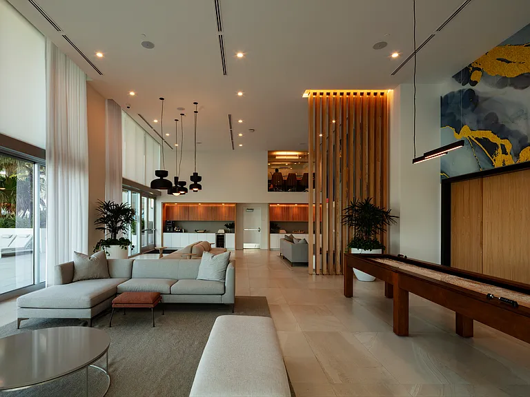Ascent at Metropolitan Naples — Photo 19