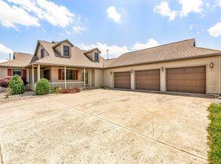 103 South Dr, Ligonier, IN 46767