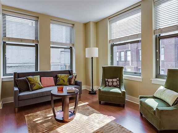 4th image of 314 N Broadway Ave #906