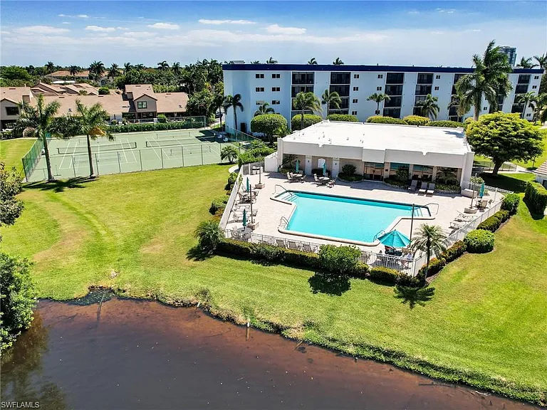 555 Park Shore Dr #B-205 — Photo 42