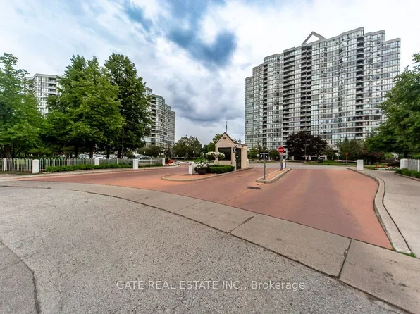 1 Rowntree Rd #1111, Toronto, ON M9V 5G7