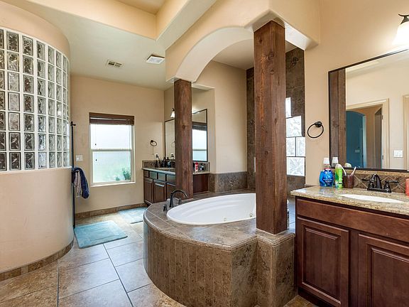 3rd image of 5136 San Carlos Ct