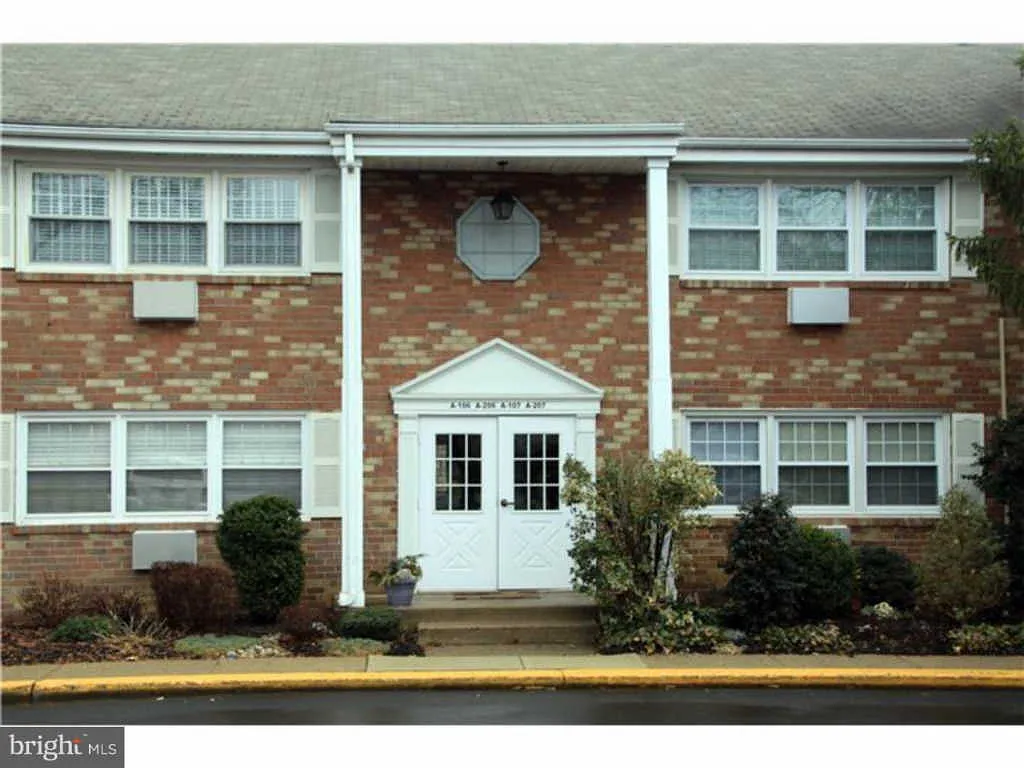 403 S Main St Unit A106 photo 1