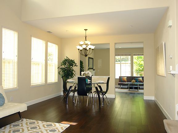 5th image of 3834 Adriatic Way