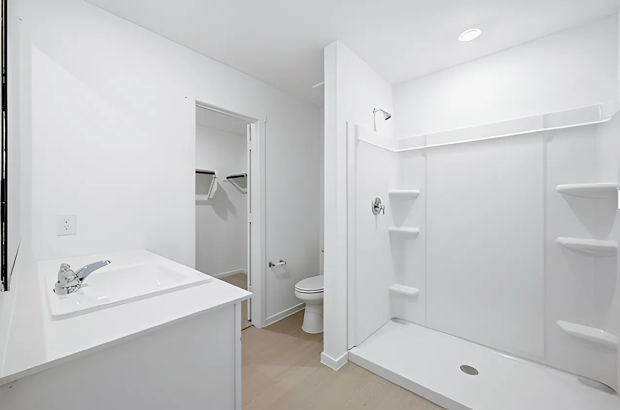 3 bed, 1451 sqft, $1,745 — Photo 4