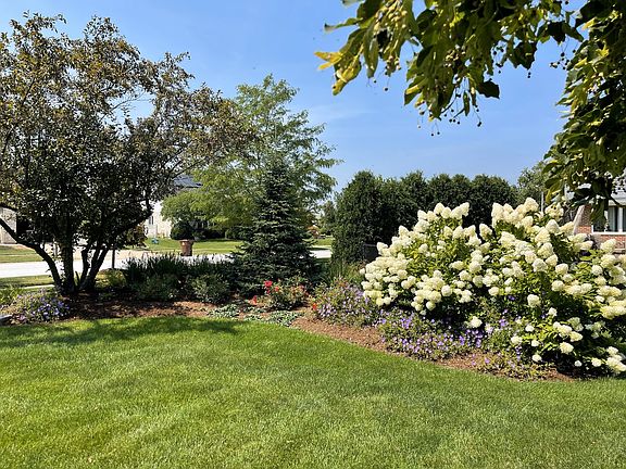 5th image of 17619 Dover Ct