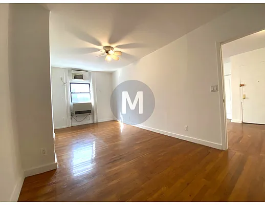 Rented by Kaden Realty | media 8