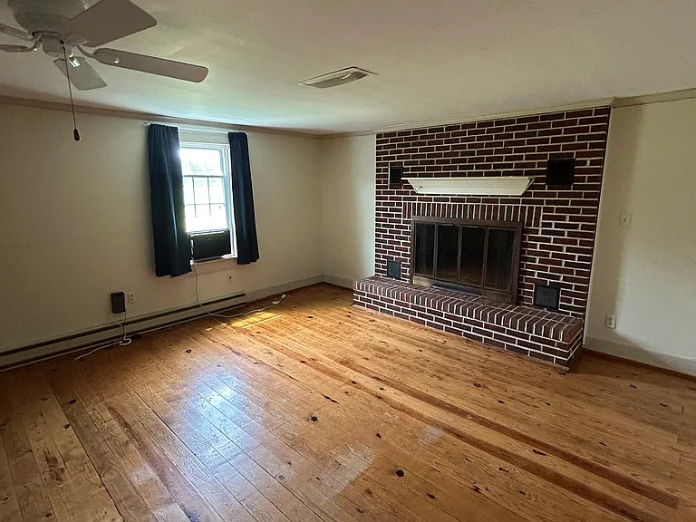 8839 Langmaid Rd — Photo 22