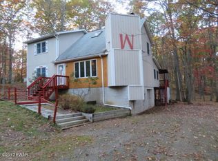 249 Forest Ridge Dr, Hawley, PA 18428