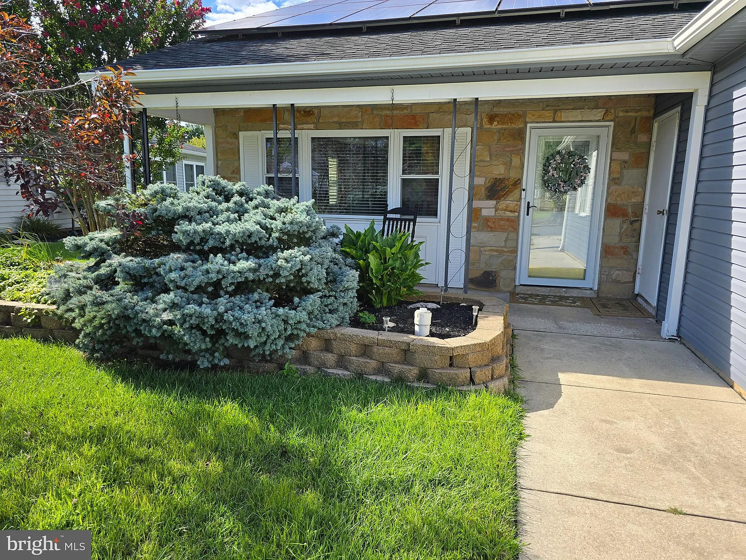 2 bed, 1.5 bath, 1102 sqft, $2,600 — Photo 2