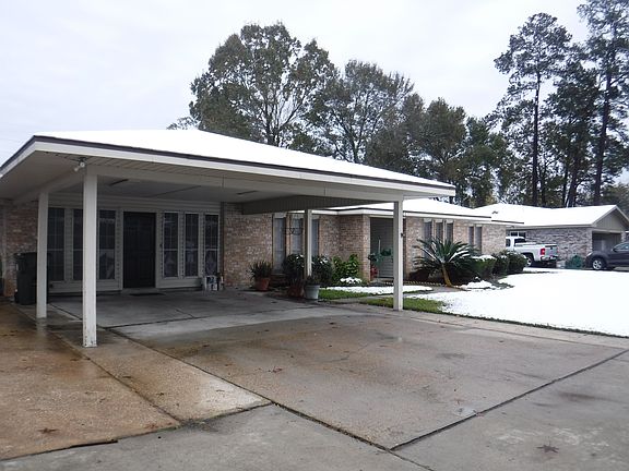 3rd image of 3521 Lois Ln