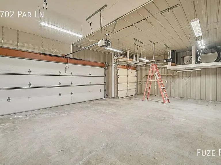 1702 Par Ln — Photo 45