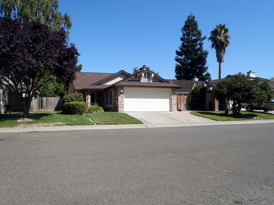 1st image of 8061 Helmsdale Dr