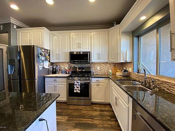 4th image of 3561 Bolero Ave