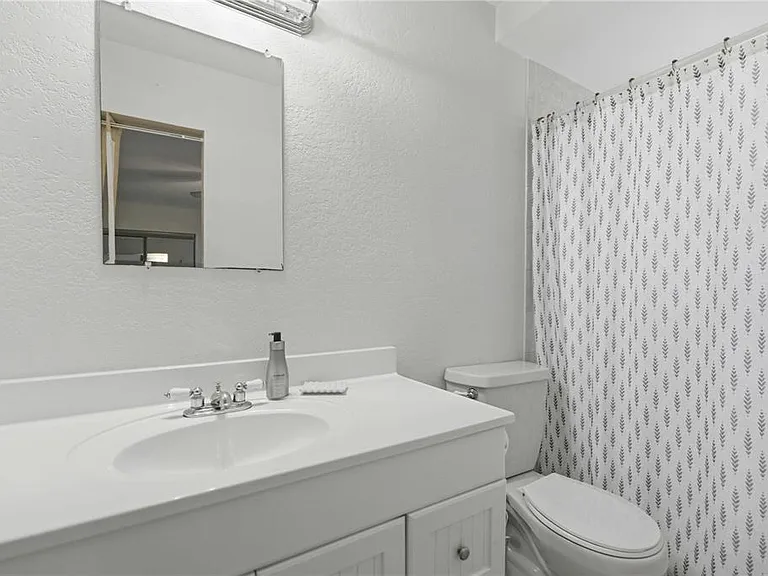 5999 NW 90th Ave — Photo 27