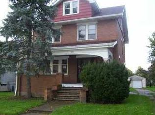 830 W 17th St, Lorain, OH 44052