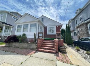 12 N Huntington Ave, Margate, NJ 08402