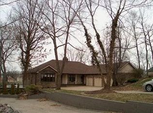 395 Wessex Rd, Valparaiso, IN 46385