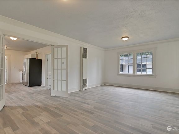 4th image of 7119 Foster Street SW