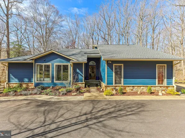 11430 Crestwood Dr, Owings, MD 20736