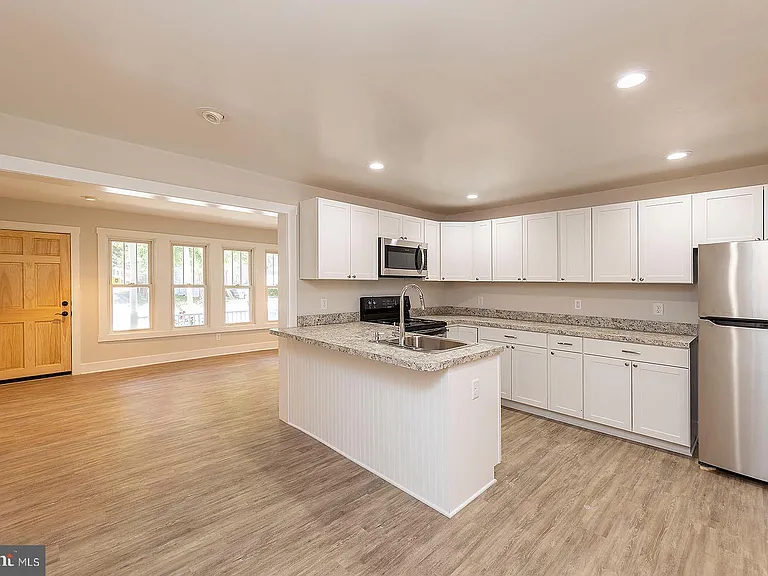 550 N Loudoun St #1 — Photo 5