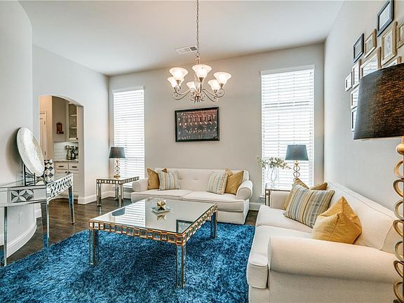 4th image of 305 Warwick Blvd