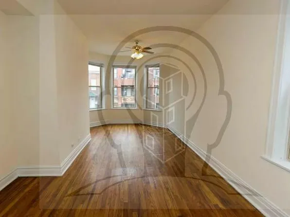 (undisclosed Address), Chicago, IL 60622