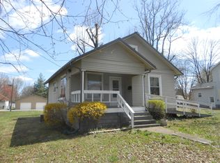 720 S Jefferson Ave, Du Quoin, IL 62832