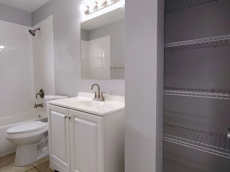 Bardmoor Villas — Photo 15