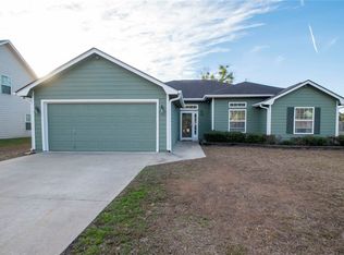 306 Victoria Cir, Saint Marys, GA 31558