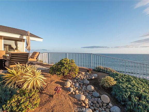 3rd image of 215 Camino San Clemente