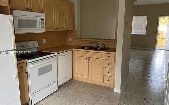 4th image of 7940 NW 6th St APT 202