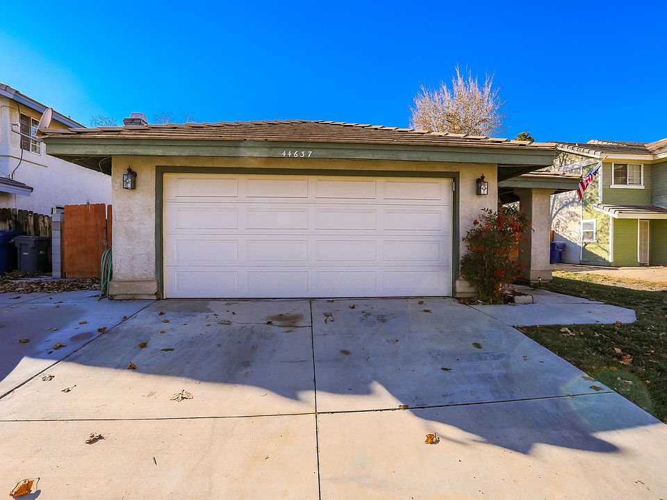 1st image of 44637 Foxboro Ct