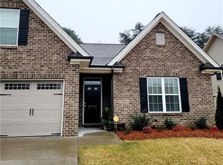 6063 Sunny Brook Dr, Clemmons, NC 27012