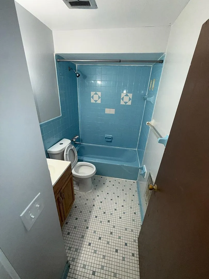 2969 Four Tower Dr - Unit 1 — Photo 3