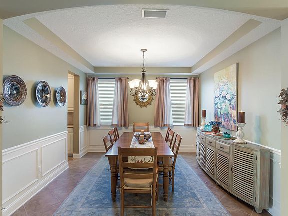5th image of 18 Thorton Ct