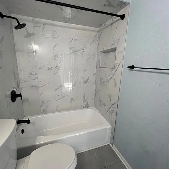 810 Kings Ct #D — Photo 8