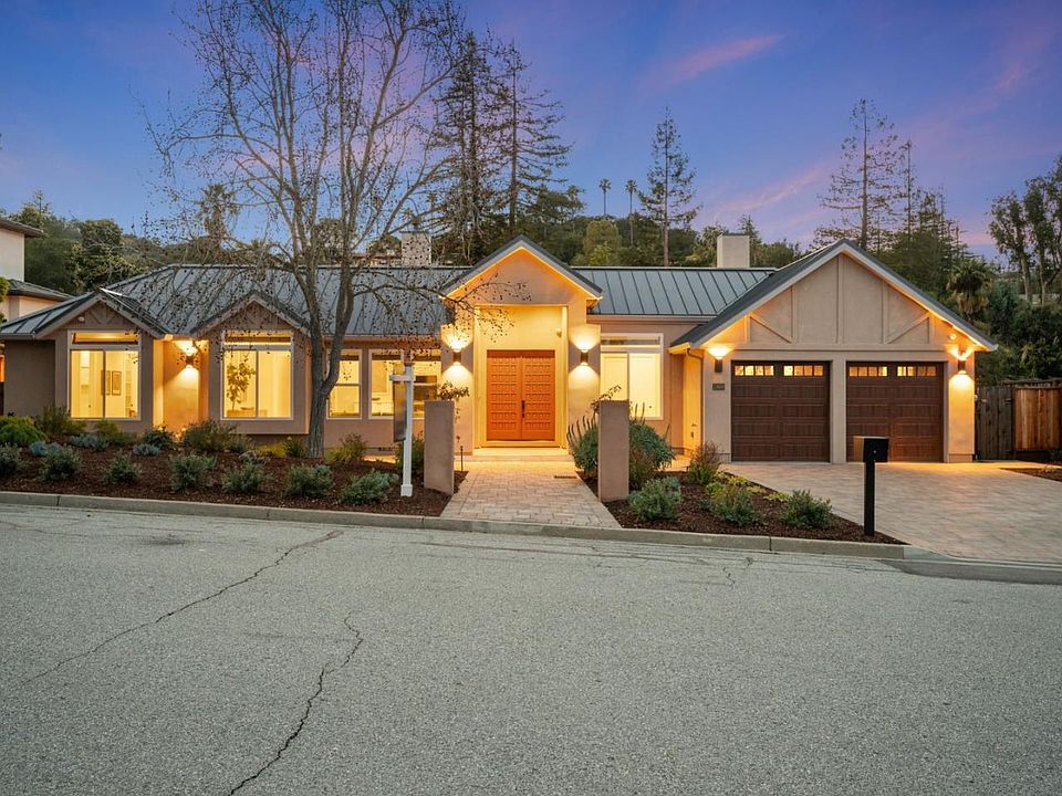 1st image of 13689 Sarahills Dr