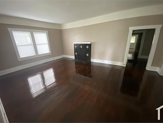 2nd image of 7833 3rd Ave S