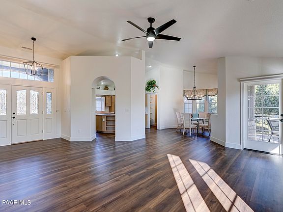 4th image of 141 S Woodridge Way