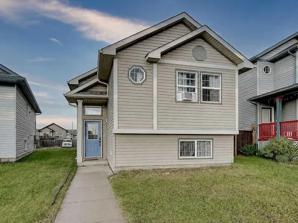 11246 74th Ave, Grande Prairie, AB T8W 0C6