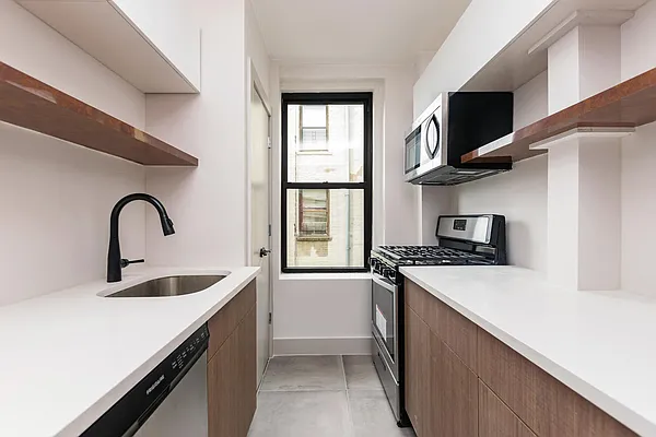 Rented by Nooklyn NYC LLC | media 22