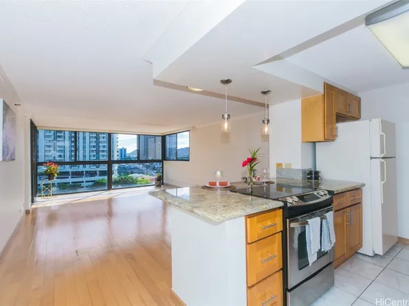 2222 Citron St APT 902, Honolulu, HI 96826
