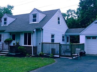 5 Brook St, Green Brook, NJ 08812