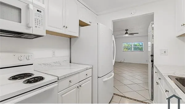 500 SW 2nd Ave #111 — Photo 9